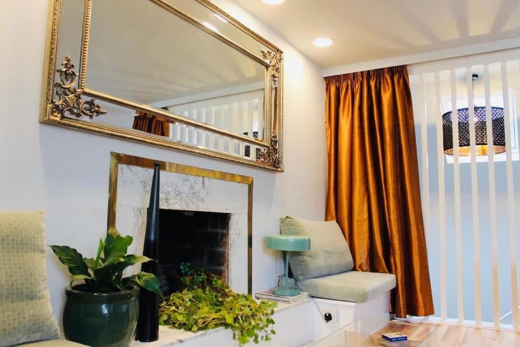 Paris Rooftop Studio At The Residence, Bantry Exterior photo